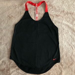 Nike Workout Tanktop Dri-Fit *Like New*